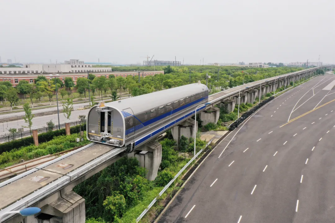 超級重磅！時速600公里高速磁浮試驗(yàn)樣車成功試跑